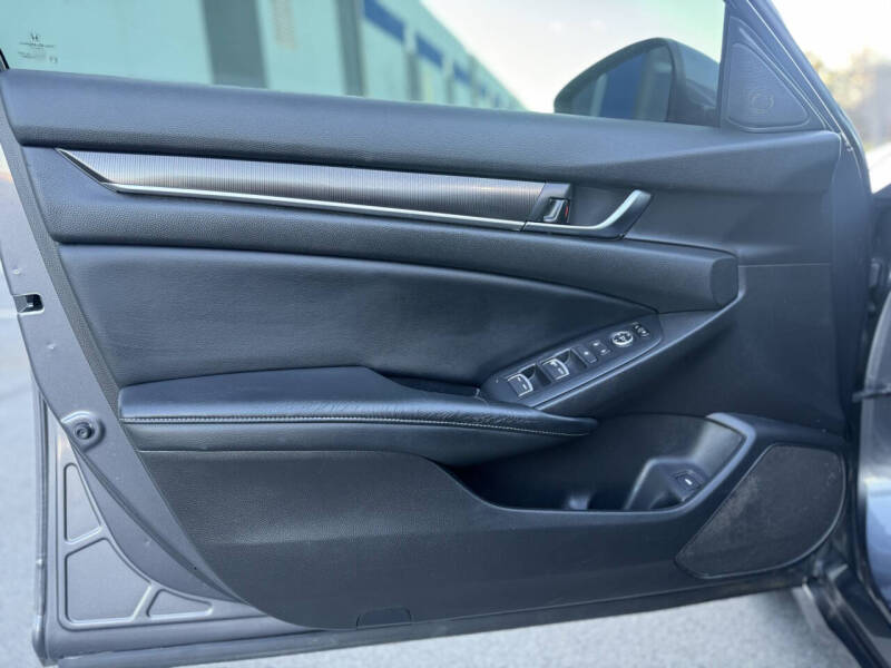 2018 Honda Accord Sport - Image 14