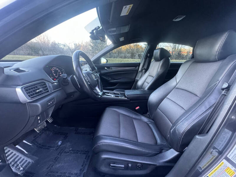 2018 Honda Accord Sport - Image 13