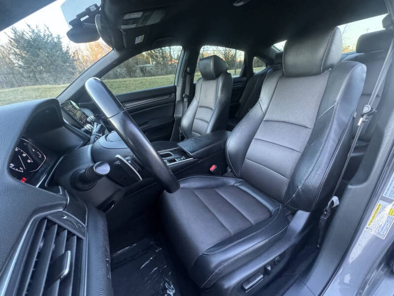 2018 Honda Accord Sport - Image 12