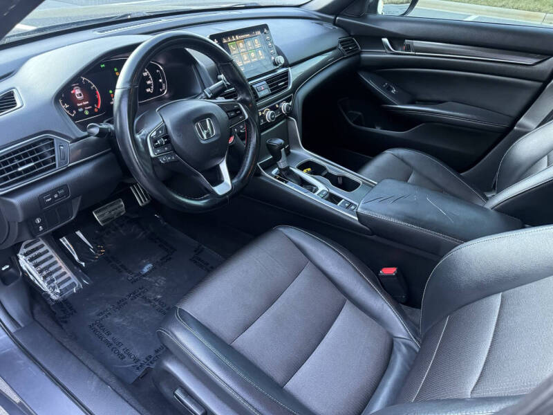 2018 Honda Accord Sport - Image 11